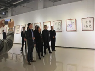 第三届"中国画都"潍坊市青少年书画大赛优秀作品展开幕
