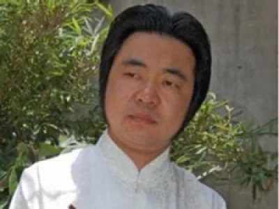 栾长征