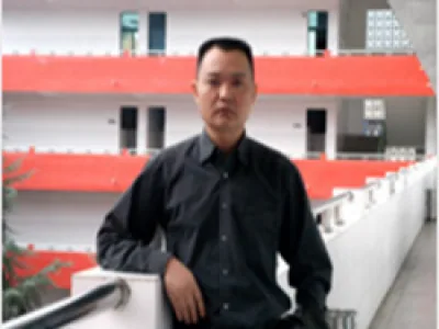刘健